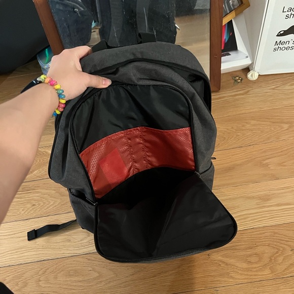 Case Logic Gray Computer Backpack - Picture 4 of 8